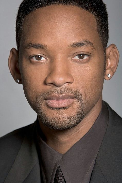 William Smith Will Smith And Family, After Earth, Black Actors, Celebrity Portraits, Black Man, Famous Faces, Hollywood Stars, Best Actor, American Actors