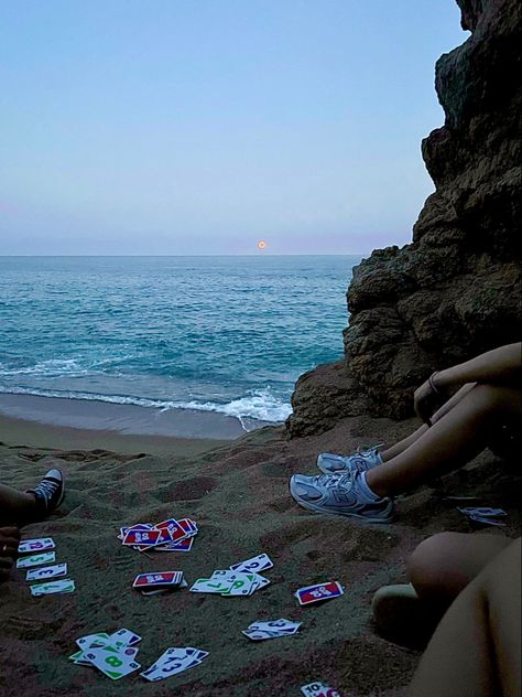 Ocean Vacation Aesthetic, Vacay With Friends, Aesthetic Beach Vacation, Spanish Vacation Aesthetic, Barcelona Vacation Aesthetic, Barcelona Friends Aesthetic, Summer Vacation With Friends, Friend Vacation Aesthetic, Barcelona With Friends