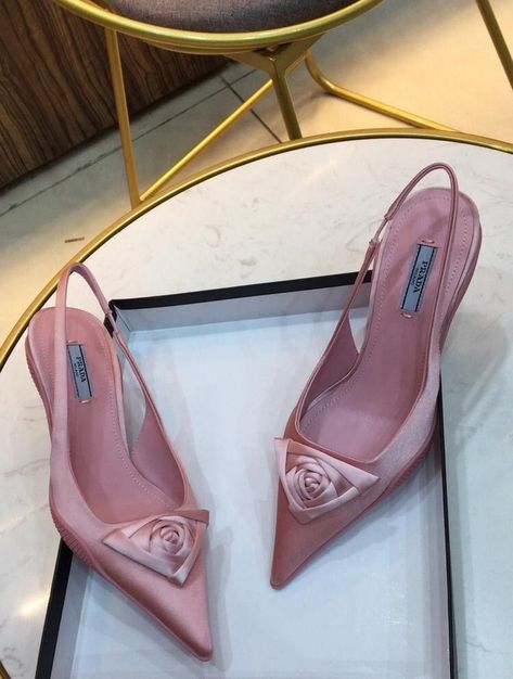 Hak Tinggi, Prada Heels, Dr Shoes, Shoes Heels Classy, Pink High Heels, Classy Shoes, Vintage Heels, Fancy Shoes, Cute Heels