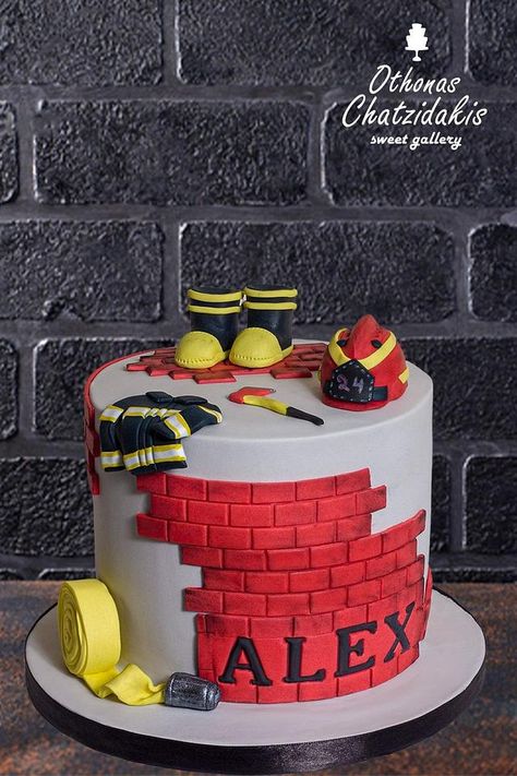 Fireman Birthday Cake For Men, Firefighter Cakes Ideas, Cake For Firefighter, Fireman Cake For Men, Firefighter Birthday Cake For Men, Fire Fighter Cake Design, Firefighter Cake For Men, Fireman Cake Ideas, Firefighter Cake Ideas