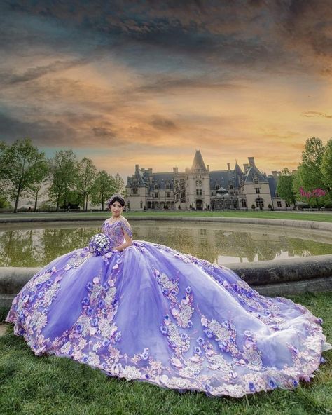 Lavender 15 Dresses Quinceanera, Tangled Quinceanera Dress, Old Harry Potter, Quinceanera Dresses Lavender, Fairy Ball Gown, Quince Photoshoot Ideas, Lavender Quinceanera, Purple Quinceanera, Quince Dresses Purple