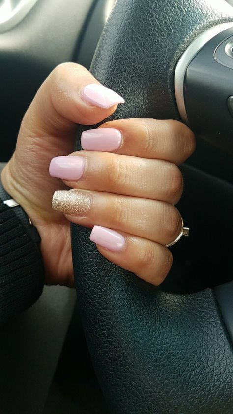 Simple Pink And Gold Nails, Prom Nails Pink And Gold, Pink And Gold Sns Nails, Light Pink Gold Nails, Pink And Gold Short Nails, Blush And Gold Nails, Pink And Gold Pedicure, Sweet 16 Nails Pink And Gold, Baby Pink And Gold Nails