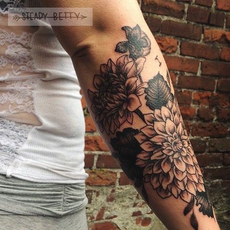 Easy Half Sleeve Tattoos, Dahlia Flower Tattoos, Half Sleeve Tattoo Template, Dahlia Tattoo, Icon Tattoo, Half Sleeve Tattoos, Inner Forearm Tattoo, Tattoo Flowers, Forarm Tattoos