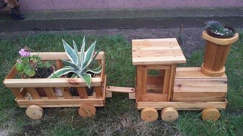 Diy Wooden Planters, Diy Gym Equipment, Diy Gym, Wooden Planters, Think Tank, Gardening For Kids, Garden Projects, Wooden Toy Car, Wood Crafts