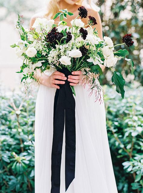 Loose Wild Bouquet with Black Velvet Ribbon | Sarah Carpenter Photography | Organic Black and White Wedding Wedding Bouquets Black, Bridesmaid Bouquet White, Black And White Wedding Theme, White Wedding Theme, Black And White Ribbon, White Bridesmaid, Black White Wedding, Black And White Style, White Bouquet