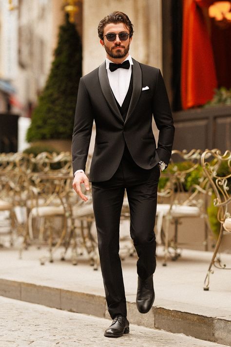 Black Tux With Vest, 3 Piece Tuxedo For Men Wedding, Mens Tuxedo Wedding Unique, Classic Tuxedo For Groom, Tuxedo For Men Wedding Classy, Black Suit Groom, Tuxedo Shoes For Men, Groom Black Suit, Best Groom Suits