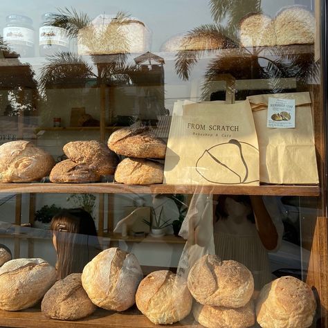 Food Brown Aesthetic, Pastry Shop Aesthetic, Aesthetic Bakery, Bakery Icon, Bakery Store, Small Bakery, Italian Bakery, Bread Shop, Italian Cafe