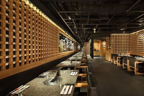 Japanese Restaurant Interior, Chinese Buildings, Japanese Restaurant Design, Traditional Japanese Architecture, Bbq Restaurant, Lounge Bar, Hotel Interior Design, Sushi Bar, Chinese Architecture