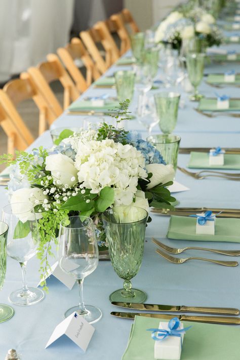 Green And White Bday Theme, Blue And Green Tea Party, Blue Green Champagne Wedding, Green And Blue Party Decor, Blue And Green Bridal Shower Ideas, Blue And Green Graduation Party, Wedding Dinner Centerpieces, Green And Blue Party, French Tulips