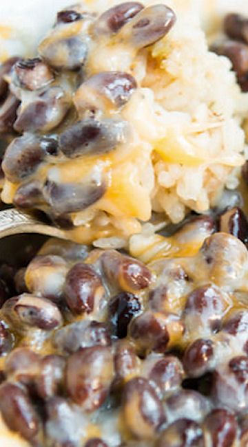 Cheesy Black Beans, Cheesy Rice And Beans, Cheesy Beans, Black Beans And Potatoes, Bean Rice Casserole, Cheap Meals With Rice, Potato And Rice Recipes, Cheesy Beans And Rice, Black Beans Rice Recipe