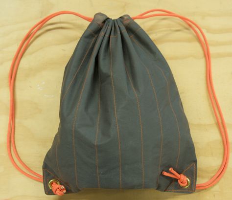 Sew a Durable Drawstring Bag Drawstring Backpack Tutorial, Drawstring Backpack Pattern, Diy Backpack Pattern, Drawstring Bag Tutorials, Backpack Pattern Sewing, Drawstring Bag Pattern, Backpack Diy, Sew A Bag, Diy Backpack