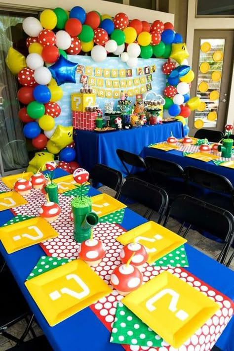 Nintendo Birthday Party, Super Mario Bros Party Ideas, Super Mario Brothers Party, Super Mario Brothers Birthday, Mario Brothers Birthday Party, Mario Kart Party, Mario Bros Birthday Party Ideas, Nintendo Party, 4de Verjaardag