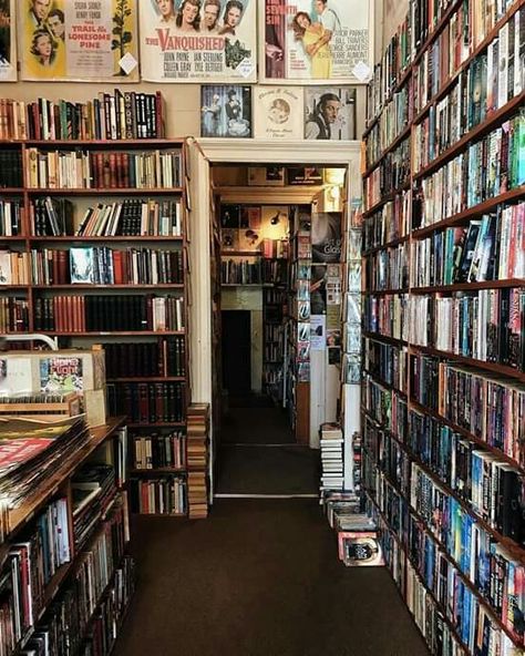 Established in 1986, Till's in Edinburgh is an independent second-hand bookstore that has an actual coal fireplace inside. It's the perfect place to get warm and cozy over the winter months.  Explore Edinburgh: https://culturetrip.travel/4qcgyI  📍 Edinburgh, United Kingdom 📸 @maaggss_ Coal Fireplace, Tell Me Three Things, Library Photo Shoot, Second Hand Bookstore, Indie Bookstore, Bookstore Cafe, Dream Library, Library Aesthetic, Tahereh Mafi