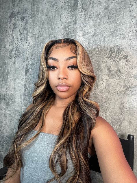 Wig Installation, Highlight Wig, Frontal Wig Hairstyles, Prom Inspo, Bad Bad, Dyed Hair Inspiration, Dyed Natural Hair, Frontal Hairstyles, Hair Ponytail Styles