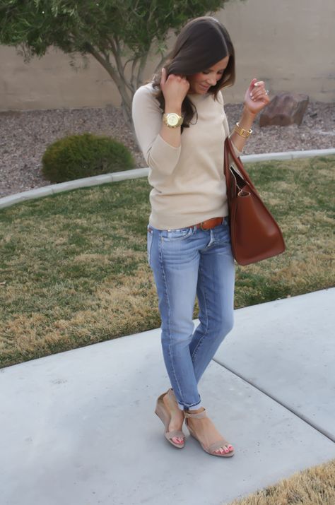 Taupe Sweater, Sandals Outfit, Mode Casual, Outfit Style, Look Chic, Look Fashion, Spring Summer Fashion, Everyday Outfits, Autumn Winter Fashion