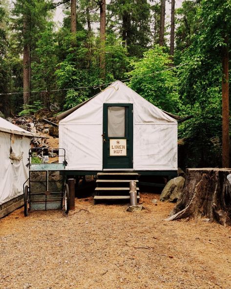 Since 1899 (that’s long before Wes Anderson ever made Moonrise Kingdom), this charming campground has been welcoming travellers to Yosemite National Park with its picturesque tented accommodation and cinematic backdrops. This place my friends, is the real Moonrise Kingdom. Half Dome Village Wes Anderson Aesthetic Outdoor, Wes Anderson Nature, Moonrise Kingdom Aesthetic, Wes Anderson Aesthetic Camping, Moonrise Kingdom Stills, Wes Anderson Moonrise Kingdom, Wes Anderson Camping, Moonrise Kingdom Cinematography, Scout Aesthetic