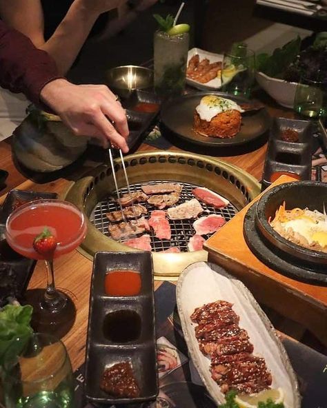 Top 12 Korean BBQ Restaurants in London Korean Bbq With Friends, Korean Bbq Aesthetic Friends, Korean Bbq Instagram Story, Korean Bbq Aesthetic, Korea Bbq, Korean Bbq Restaurant, Bbq Dishes, Korean Barbecue, Restaurants In London