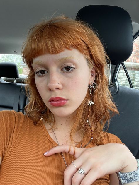 Bleached Brows Ginger Hair, Orange Hair Bob With Bangs, Bleach Blonde Eyebrows, Ginger With Bleached Eyebrows, Ginger Hair Blonde Eyebrows, Orange Hair And Eyebrows, Orange Hair Bleached Eyebrows, Ginger Hair Micro Bangs, Curtain Micro Bangs