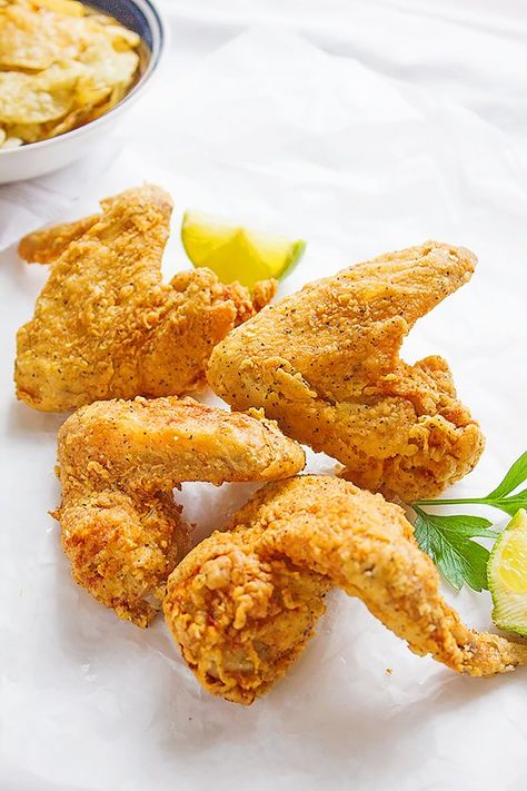 Crispy Spicy Chicken Wings, Fried Wings No Flour, Fried Chicken Without Eggs, Spicy Fried Chicken Wings, Fried Chicken No Egg, Fried Wings Crispy, Crispy Spicy Chicken, Fry Chicken Wings, Fried Chicken Wings Recipe