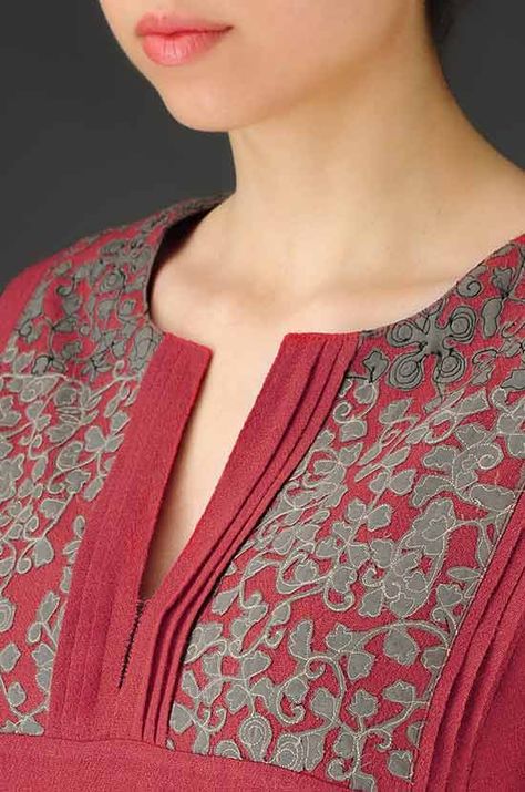 Red Kurti Design, Designs For Kurtis, Trendy Kurti, Salwar Neck Designs, Churidar Neck Designs, Simple Kurta Designs, Neck Designs For Suits, Designer Kurti Patterns, Simple Kurti Designs