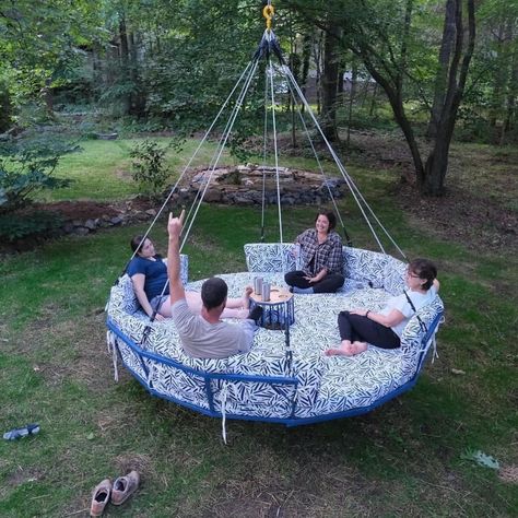 Apartemen Studio, Swing Bed, Backyard Swings, Backyard Diy Projects, Outdoor Swing, Outdoor Decor Backyard, Backyard Makeover, Dream Backyard, Backyard Projects