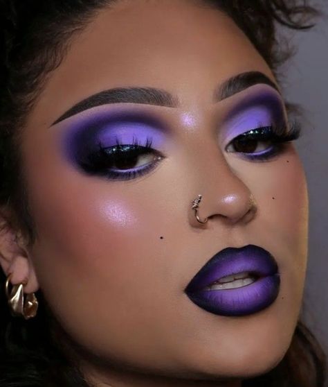 Ursula Makeup, Witchy Makeup, Purple Eyeshadow Looks, Purple Makeup Looks, Maquillage On Fleek, Purple Eye Makeup, Witch Makeup, Makeup For Black Skin, Purple Makeup