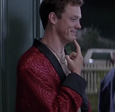 Stu Macher Red Robe, Stu Macher Halloween Costume, Stew Scream, Stu Macher Aesthetic, Stu Macher Icon, Scream Stu, Stu Macher, Scream Characters, Slasher Horror