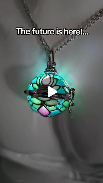 Daniel Cooper on Instagram: "This is CRAZY GOOD! 🤯🤯🤯  Imagine wearing a jewelry pendant that lights up like an antique lamp at the touch of a ring!  This technology is crazy! You will see me using this tech in tomorrow night's YouTube video! Subscribe and Hit that notification bell 🔔   I will be showing you how this tech works and where you can buy it!  Resin art and jewelry making just got a whole lot more interesting!  resin art, resin, resin jewelry, jewelry making, jewelry inspo, jewellery inspo, jewellery making, resin jewellery  #resinart #resin #jewelrymaking" Resin Necklace Ideas, Uv Resin Ideas, Awesome Necklaces, Uv Resin Jewelry, Resin Jewelry Tutorial, Resin Pendant Diy, Epoxy Jewelry, Making Resin Jewellery, Tech Jewelry