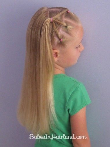 7 Little Ponies Hairstyle - Great idea for little girls hair. Keeps all the fly-aways in place too! Two Ponies Hairstyles, Childrens Hairstyles, Hairstyle Girl, Girl Hairdos, Pony Hairstyles, Hairstyle Hairstyle, Ponytail Hairstyle, Hair Romance, Bella Hair