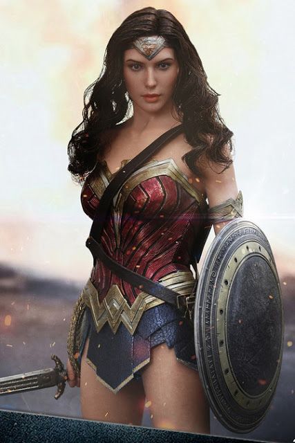 toyhaven: Hot Toys Batman v Superman: Dawn of Justice 1/6th scale Wonder Woman Collectible Figure Batman Benaffleck, Gal Gabot, Gal Gardot, Wonder Woman Movie, Wonder Woman Cosplay, Wonder Woman Art, Gal Gadot Wonder Woman, Warrior Princess, Aquaman