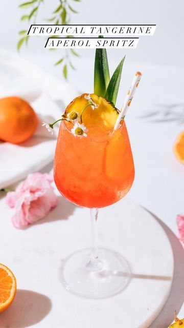 Aperol Spritz Variation, Spritz Aesthetic, Summertime Cocktails, White Wine Spritzer, Aperol Spritz Recipe, Tangerine Juice, Spring Cocktail, Italian Liqueur, Spritz Recipe