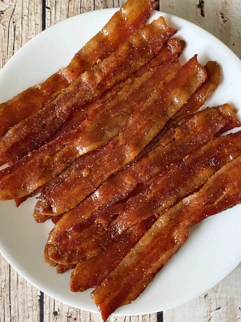 Maple Syrup Candied Bacon - BENSA Bacon Lovers Society Maple Candied Bacon Recipe, Maple Candied Bacon, Candied Bacon Recipe, Brunch Parties, Maple Syrup Glaze, Cinnamon Glaze, Maple Candy, Bacon Mac And Cheese, Bacon In The Oven