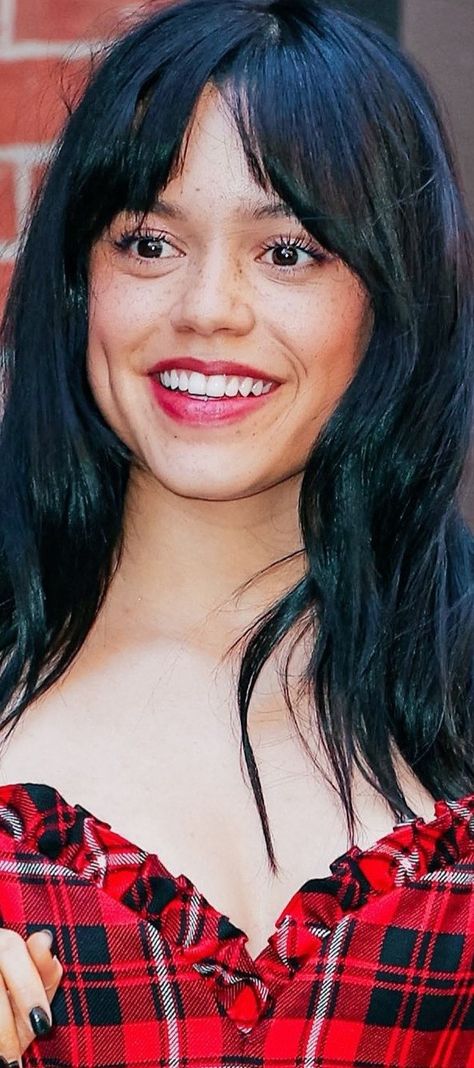 Natalie Ortega, Iconic Red Carpet Looks, Strange Photos, Cowgirl Outfits, Wednesday Addams, Jenna Ortega, Red Carpet Looks, Celebrity Couples, Trend Setter