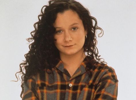 Sarcastic, witty, and determined, the iconic Darlene Conner continues to influence television shows—and young women. Darlene Conner, Roseanne Tv Show, Sara Gilbert, Profound Quotes, Television Show, What If, Role Models, Style Icons, Curly Hair