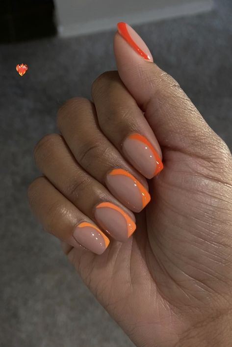 Orange Nails With Black Lines, Orange Gel Manicure Ideas, Fall Different Color Nails, Fall Color French Tip Nails Short, Orange Nails Ideas Short, Brown Squoval Nails, Minimalist Nails Orange, Orange Biab Nails, Coral Nail Designs Summer