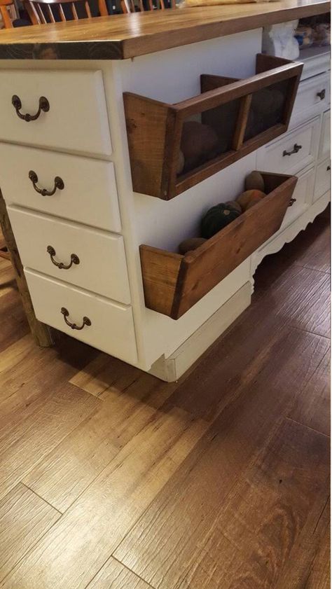 Rustic Kitchen Storage, Potato Storage, Kitchen Furniture Storage, Farmhouse Kitchens, Storage Bathroom, Potato Onion, Farmhouse Shelves, Storage Wood, Divider Screen