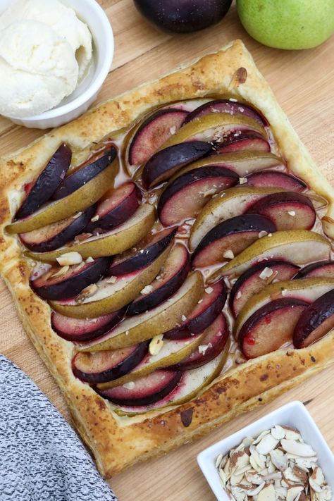 Pear and Plum Tart Puff Pastry Shells, Plum Tart, Light Dessert, Puff Pastry Filling, Pear Tart, Bartlett Pears, Sliced Pears, Spiced Pear, Pear Recipes