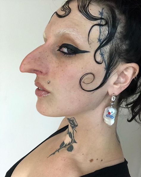 @worshipmina Witch Nose, Hera Goddess, Prosthetic Makeup, Illustration Fashion Design, Witch Art, Creature Feature, Fashion Illustration, Witch, Pearl Earrings