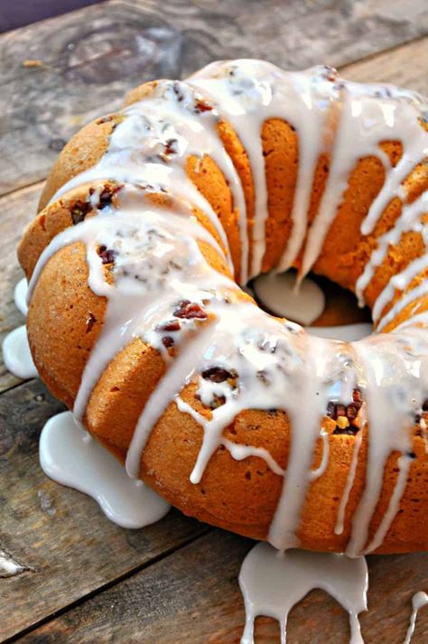 Best Vegan Cake, Butternut Squash Cake, Squash Cake, Bunt Cake Recipe, Squash Cakes, Bourbon Cake, Rabbit And Wolves, Sweet Potato Pound Cake, Sweet Potato Cupcakes