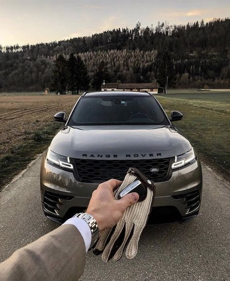 Billionaires on Twitter: "Range Rovers in all styles >>… " Luxury Cars Range Rover, Mens Luxury Lifestyle, Range Rover Supercharged, Car Tattoos, Luxury Lifestyle Dreams, Range Rover Evoque, Dream Garage, Car Guys, Future Car