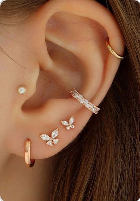 Minimalist Ear Piercings, Unique Ear Piercings, Cool Ear Piercings, Pretty Ear Piercings, Cute Ear Piercings, Ear Style, Cute Piercings, Body Jewelry Piercing, Lobe Piercing