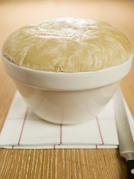 Steamed suet pudding © Monkey Business Images | Dreamstime.com Steak And Kidney Pudding, Jam Roll, Suet Pudding, British Cooking, British Baking, Pie Crust Recipes, Meat Pie, Perfect Pies, Savory Pie