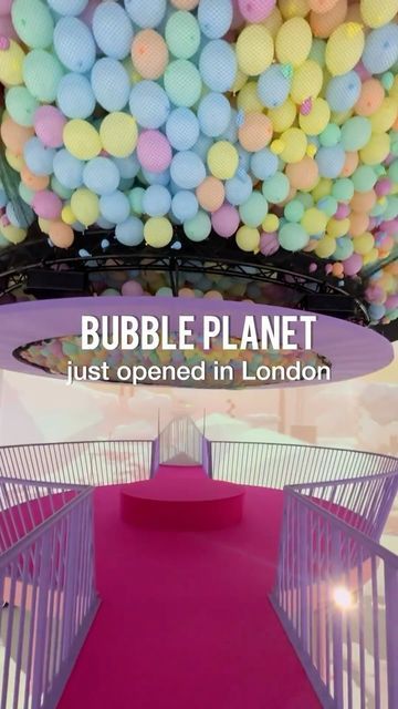 Kseniia • Travel • London on Instagram: "🎁Get 10% off when booking through the link in bio, code LONDONBY10🫧 for Bubble Planet experience It’s a very fun things to do in London with the themed rooms, hot air balloon flight simulator, VR & much more 🎫Tickets available until January (all ages welcome) 📍Bubble Planet Unit 22 Fulton Road, Wembley 📸 @kseniia.journey ad pr | #london #thingstodo #londoners #immersiveexperience #bubbleplanet @fever_uk #FeverAmbassador" London Fun Things To Do, White Bathroom Decor Ideas, Bubble Planet London, Black And White Bathroom Decor, Flight To London, Bubble Waffles, Burlington Arcade London, Travel London, Travel Infographic