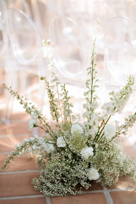 Babies Breath Flower Arrangement, Baby’s Breath Aisle, Smithmore Castle, Babysbreath Decor Wedding, Babies Breath Aisle, Baby Breath Arrangement, Babies Breath Arch, Baby's Breath Arrangement, Babies Breath Centerpiece