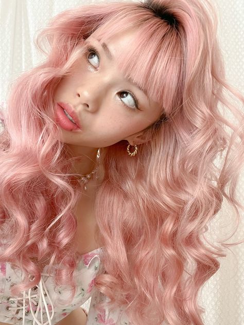 Short Pink Hair With Bangs, Warm Pink Hair, Pink Hair With Bangs, Mei Yan, Color For Hair, 2024 Hair Trends For Women, Story References, Sunkissed Hair Brunette, 2024 Hair Trends