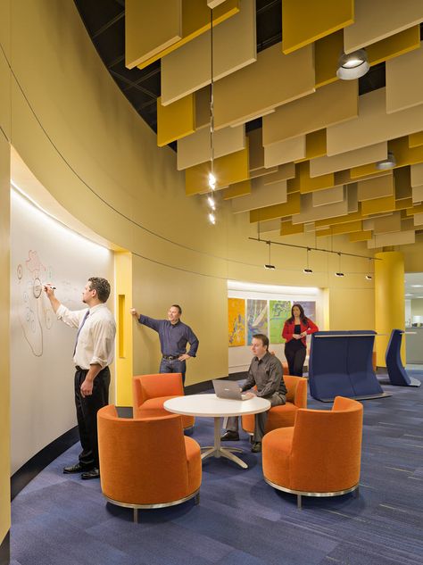 Effective Collaboration Spaces for Research | Lab Manager University Collaboration Space, Collaboration Space Office, Collaboration Space Design, Faculty Room, Office Collaboration Space, Brainstorming Room, Tiny Interior, Collaborative Learning Spaces, Lecture Room