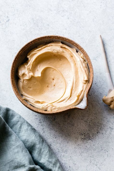 This fluffy peanut butter frosting gets big flavor from creamy, natural peanut butter. Less sweet than most, and made with 5 ingredients! Peanut Butter Ermine Frosting, Best Peanut Butter Frosting, Whipped Peanut Butter Frosting, Recipes With Vegan Butter, Coconut Flour Chocolate Cake, Fluffy Peanut Butter Frosting, Low Calorie Peanut Butter, Peanut Butter Ganache, Peanut Butter Frosting Recipe