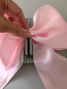 Bowdabra Bows, Jojo Hair Bows, Hairbow Ideas, Bow Designs, Girls Hair Bows Diy, Bow Diy, Kids Hair Bows, Jojo Bows, Big Hair Bows