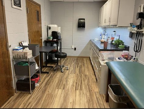 Health Clinic Interior Design, High School Nurse Office, High School Nurse, Bloxburg School, School Nurse Office, Nurses Office, Back To School Checklist, School Checklist, Future Office