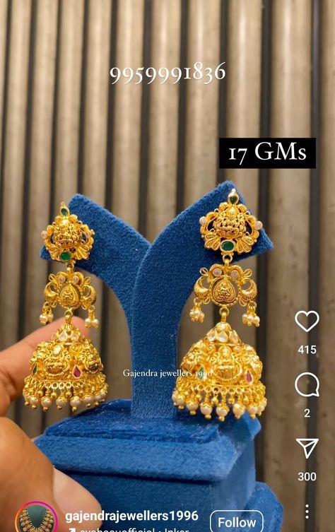 Ear Jewellery, Gold Jhumka, Jewellery Board, Gold Jhumka Earrings, Modern Gold Jewelry, Bridal Jewellery Design, Indian Jewelry Sets, Gold Jewelry Simple, Jewelry Boards